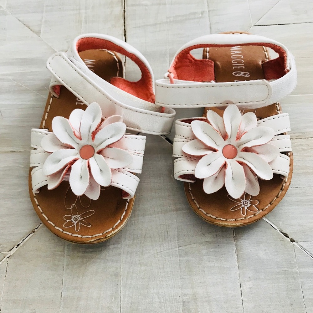 Maggie & Zoe Girl’s sandals